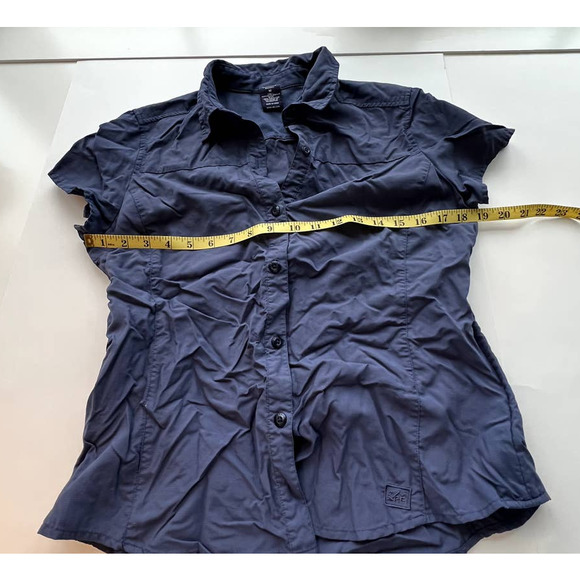 REI Tactel Nylon Blue Vented Short Sleeve Button Front Top Size Medium - Picture 12 of 12